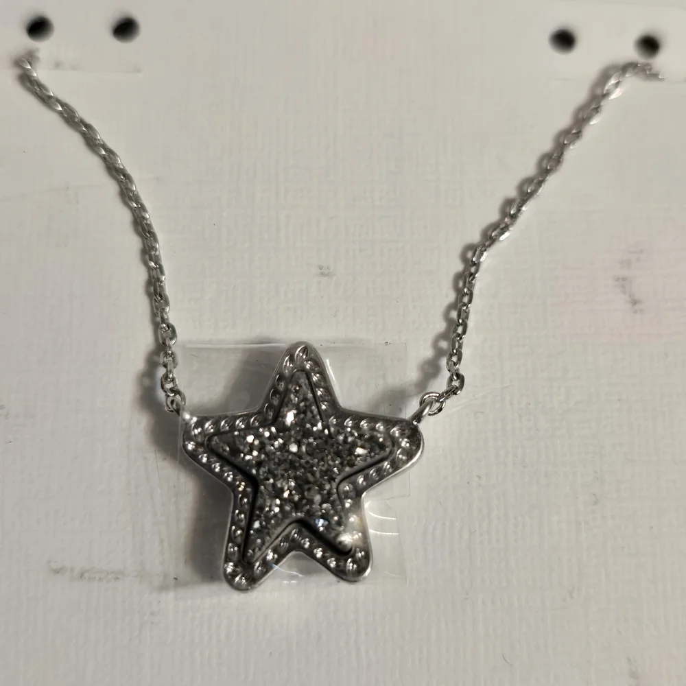 Kendra Scott Platinum Star Drusy Pendant Necklace - Picture 3 of 3